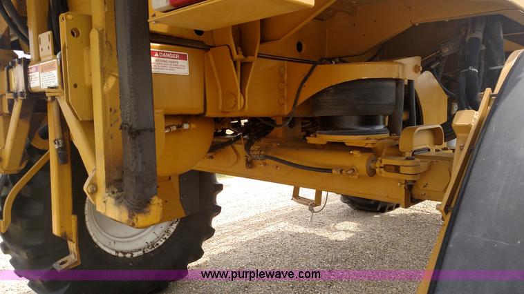 image for item K1144 2000 Ag-Chem RoGator 1254C self-propelled sprayer