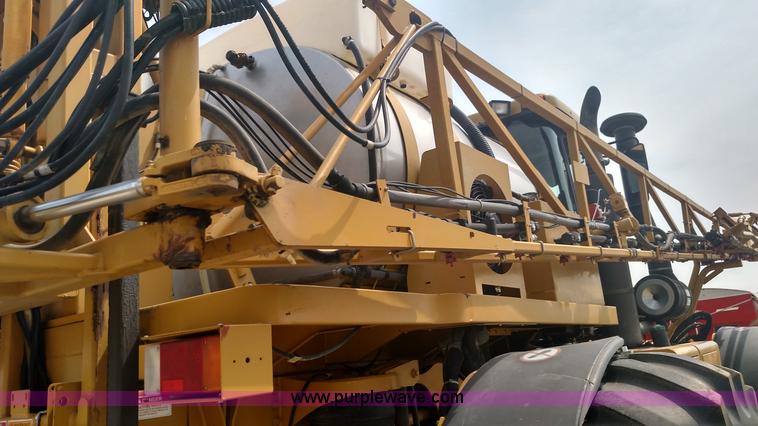 image for item K1144 2000 Ag-Chem RoGator 1254C self-propelled sprayer