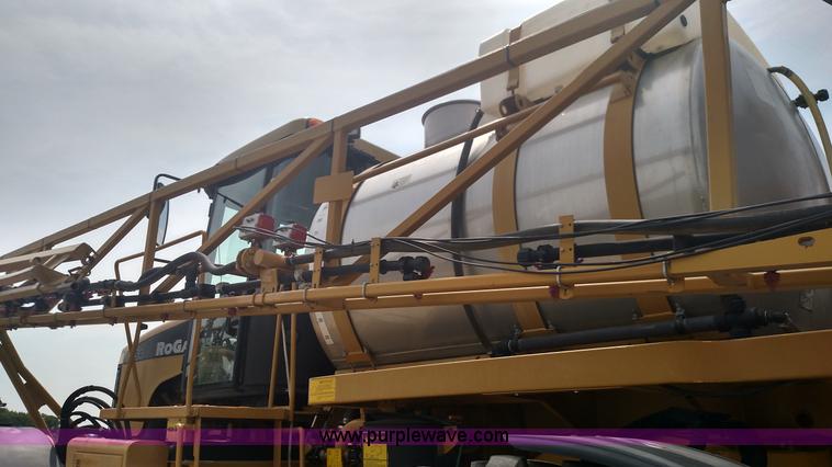 image for item K1144 2000 Ag-Chem RoGator 1254C self-propelled sprayer