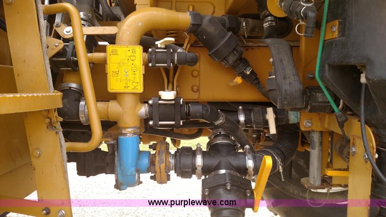 image for item K1144 2000 Ag-Chem RoGator 1254C self-propelled sprayer