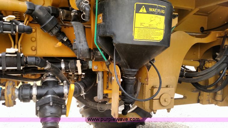 image for item K1144 2000 Ag-Chem RoGator 1254C self-propelled sprayer