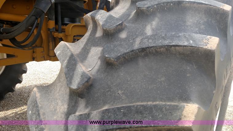 image for item K1144 2000 Ag-Chem RoGator 1254C self-propelled sprayer