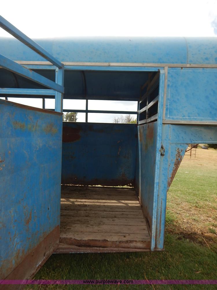 image for item K1615 1976 Shelby gooseneck livestock trailer