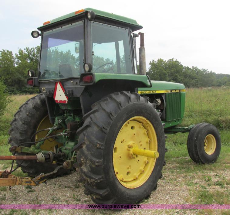 image for item K5165 1980 John Deere 4440 tractor