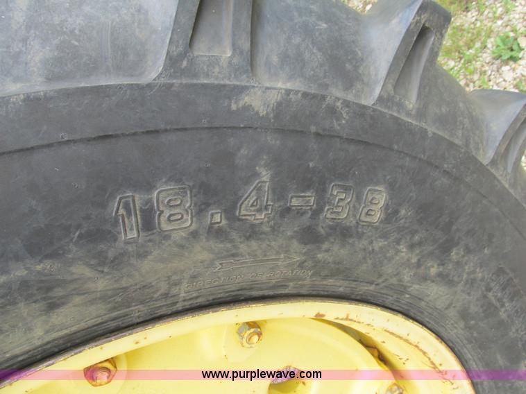 image for item K5165 1980 John Deere 4440 tractor