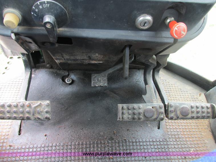 image for item K5165 1980 John Deere 4440 tractor