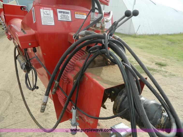 image for item K8179 2011 Farm King Backsaver auger