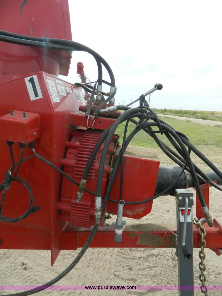 image for item K8179 2011 Farm King Backsaver auger