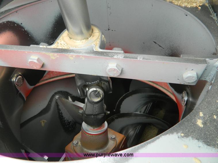 image for item K8179 2011 Farm King Backsaver auger