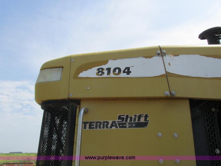 image for item L4016 2002 Ag-Chem TerraGator 8104 self-propelled applicator