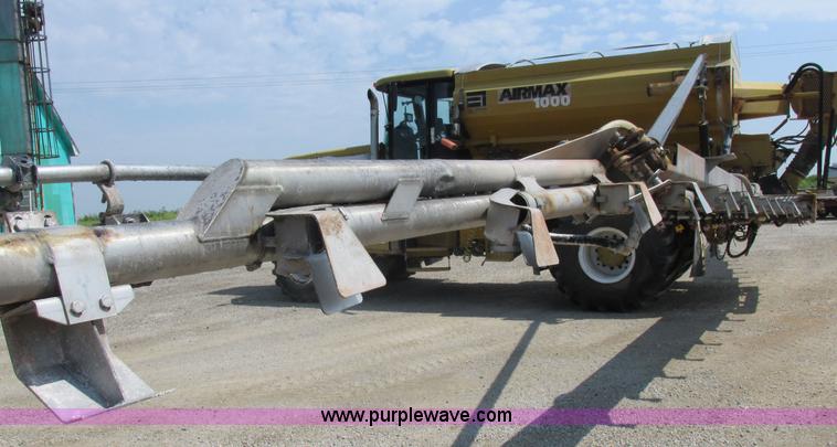 image for item L4016 2002 Ag-Chem TerraGator 8104 self-propelled applicator