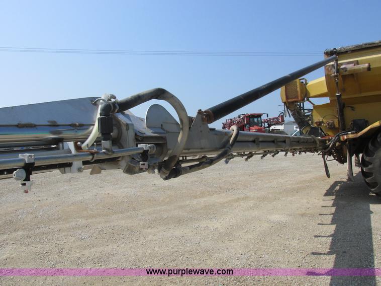 image for item L4016 2002 Ag-Chem TerraGator 8104 self-propelled applicator