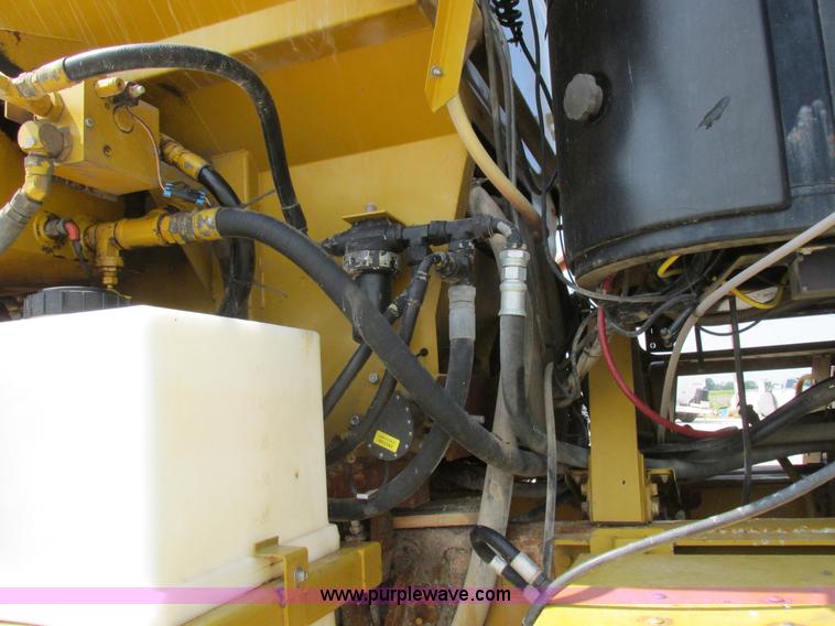 image for item L4016 2002 Ag-Chem TerraGator 8104 self-propelled applicator