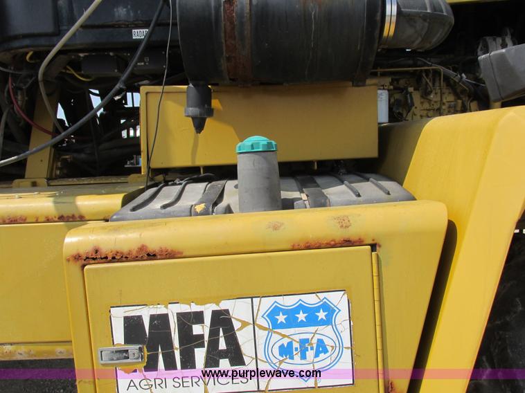 image for item L4016 2002 Ag-Chem TerraGator 8104 self-propelled applicator