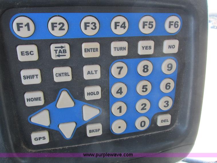 image for item L4016 2002 Ag-Chem TerraGator 8104 self-propelled applicator