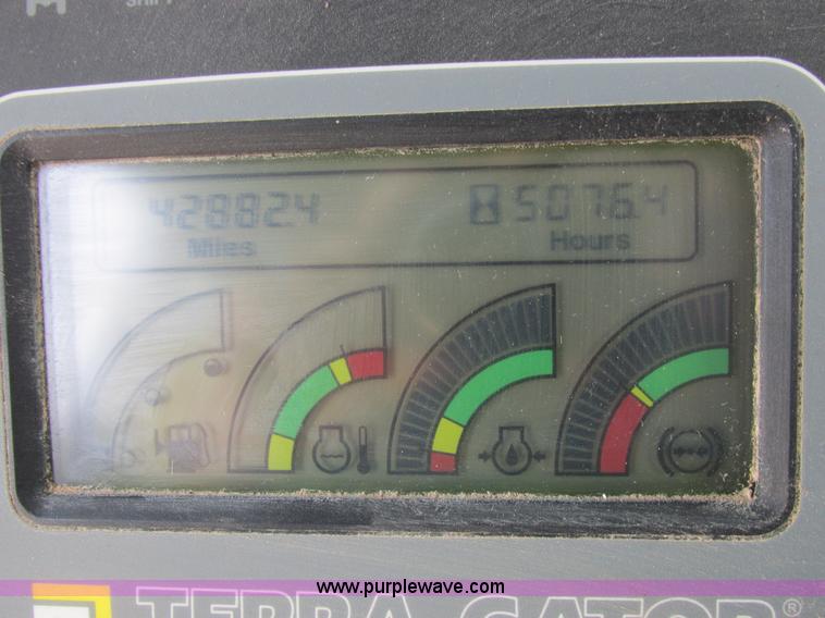 image for item L4016 2002 Ag-Chem TerraGator 8104 self-propelled applicator