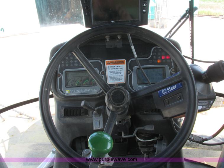 image for item L4016 2002 Ag-Chem TerraGator 8104 self-propelled applicator