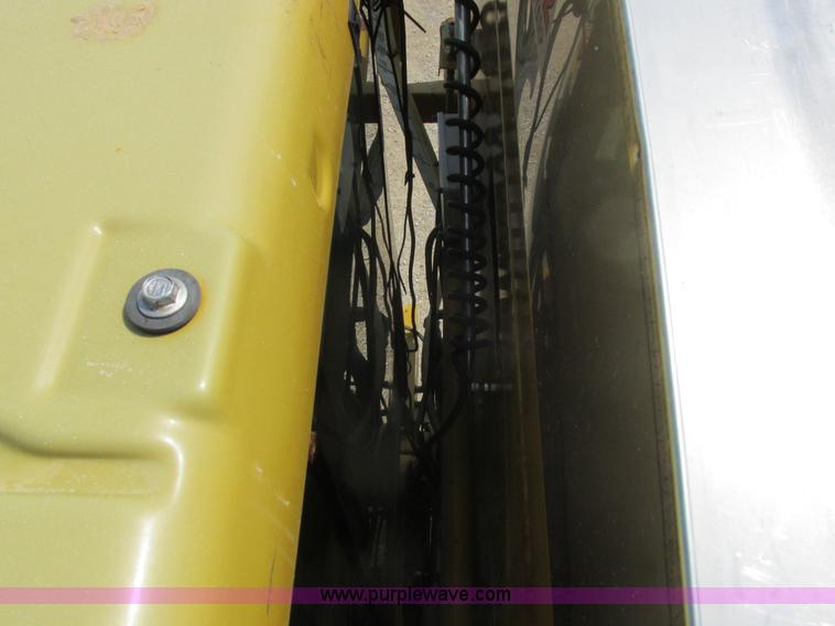 image for item L4016 2002 Ag-Chem TerraGator 8104 self-propelled applicator