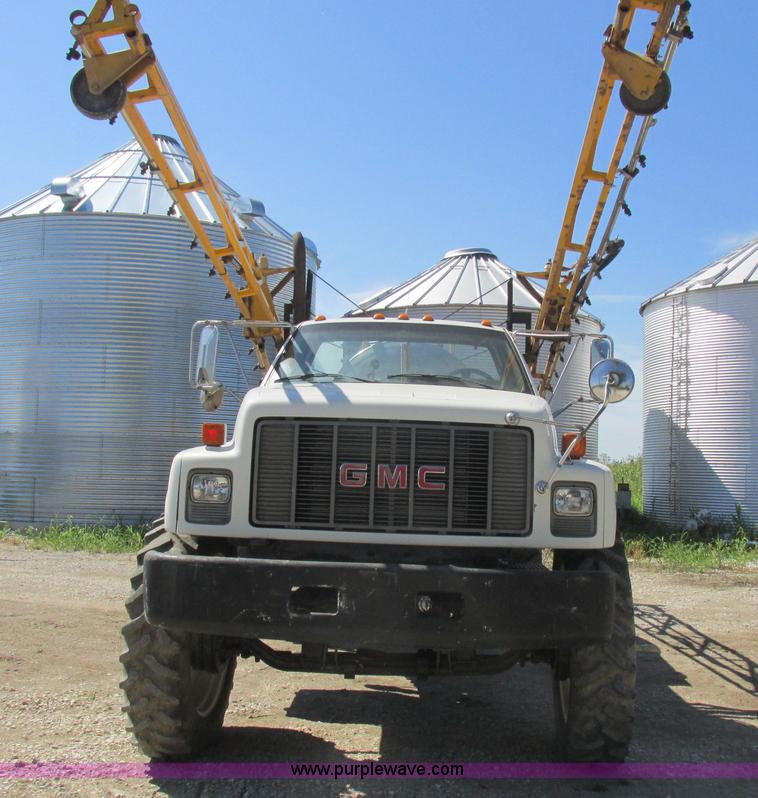 image for item L4051 1994 GMC TopKick applicator truck