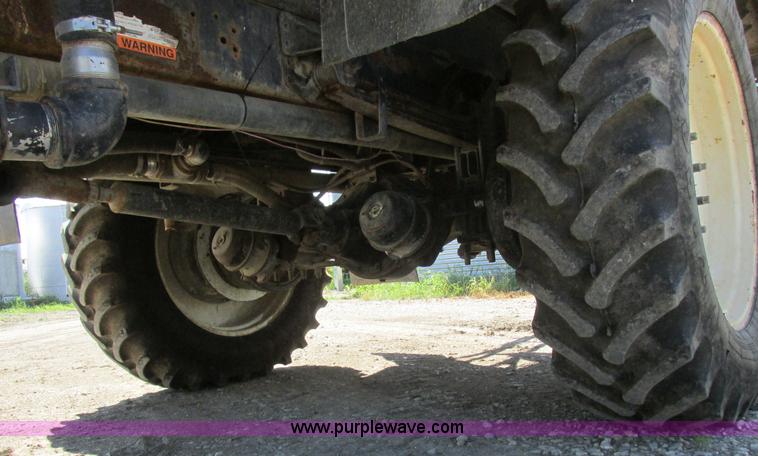 image for item L4051 1994 GMC TopKick applicator truck