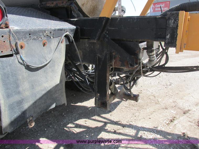 image for item L4051 1994 GMC TopKick applicator truck