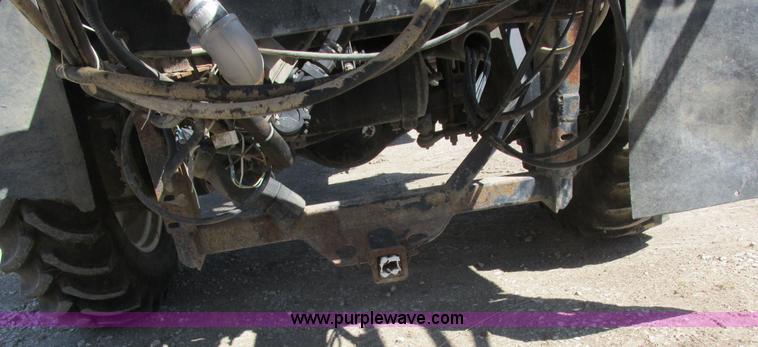 image for item L4051 1994 GMC TopKick applicator truck