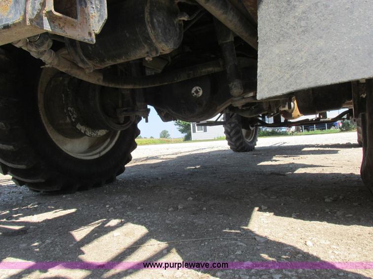 image for item L4051 1994 GMC TopKick applicator truck