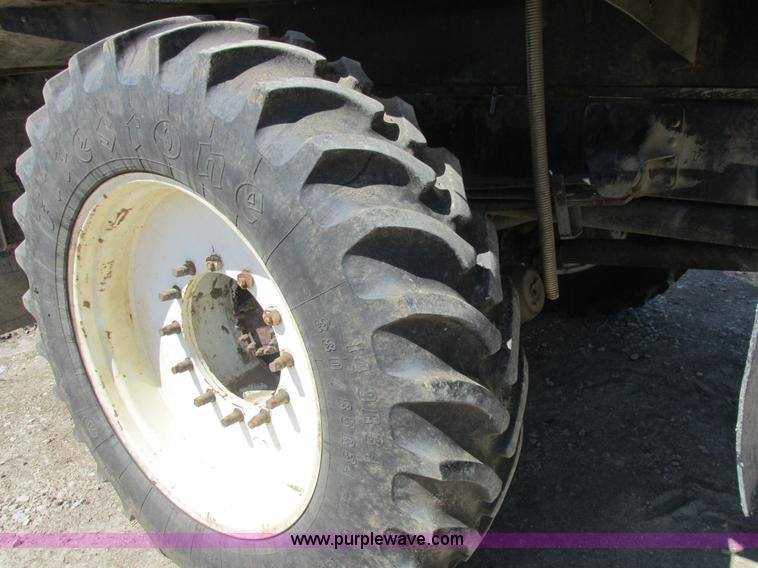 image for item L4051 1994 GMC TopKick applicator truck