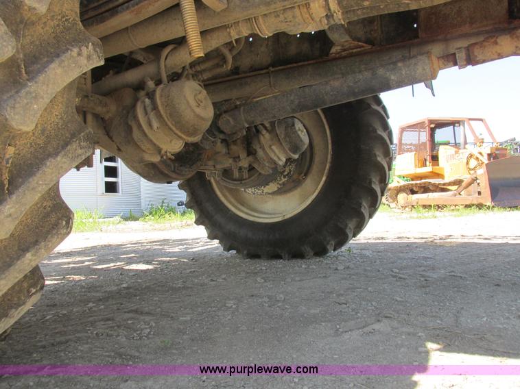 image for item L4051 1994 GMC TopKick applicator truck