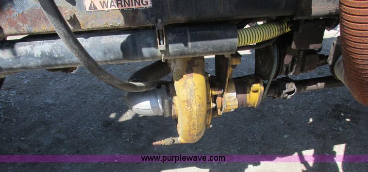 image for item L4051 1994 GMC TopKick applicator truck