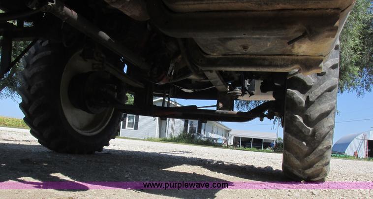 image for item L4051 1994 GMC TopKick applicator truck