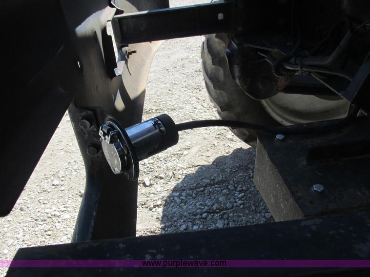 image for item L4051 1994 GMC TopKick applicator truck