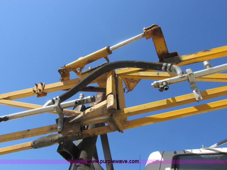 image for item L4051 1994 GMC TopKick applicator truck