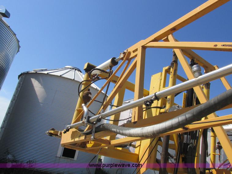 image for item L4051 1994 GMC TopKick applicator truck