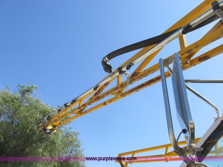 image for item L4051 1994 GMC TopKick applicator truck