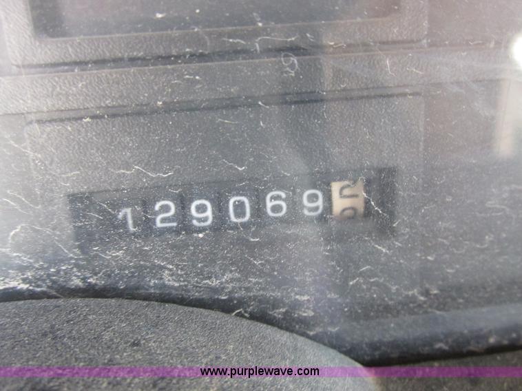 image for item L4051 1994 GMC TopKick applicator truck