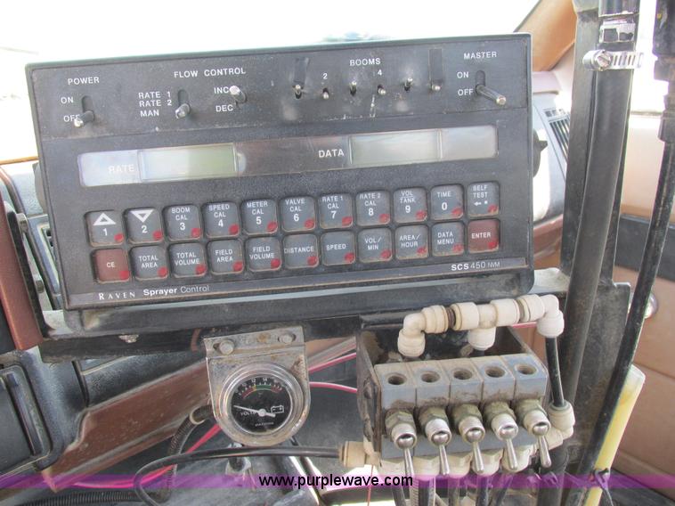 image for item L4051 1994 GMC TopKick applicator truck