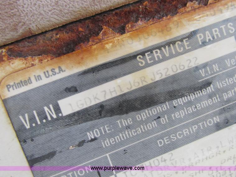 image for item L4051 1994 GMC TopKick applicator truck