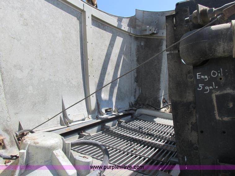 image for item L4051 1994 GMC TopKick applicator truck