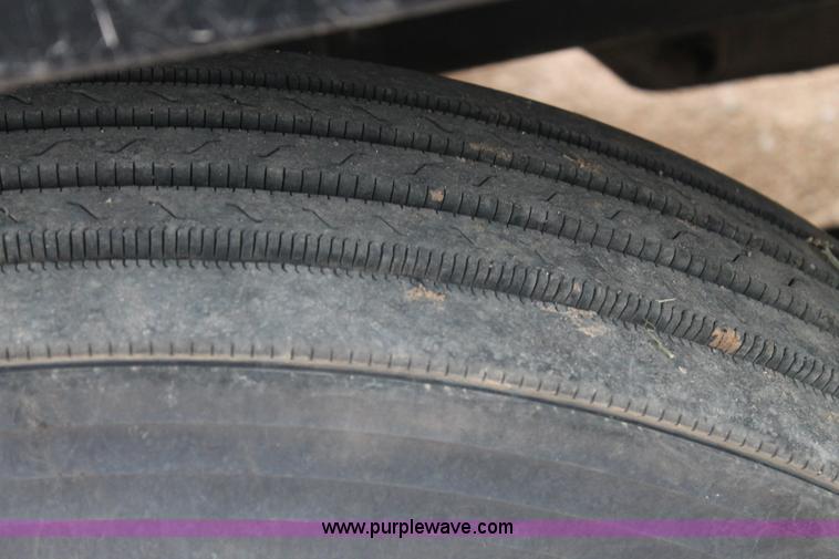 image for item L4369 1994 Mack CH613 semi truck