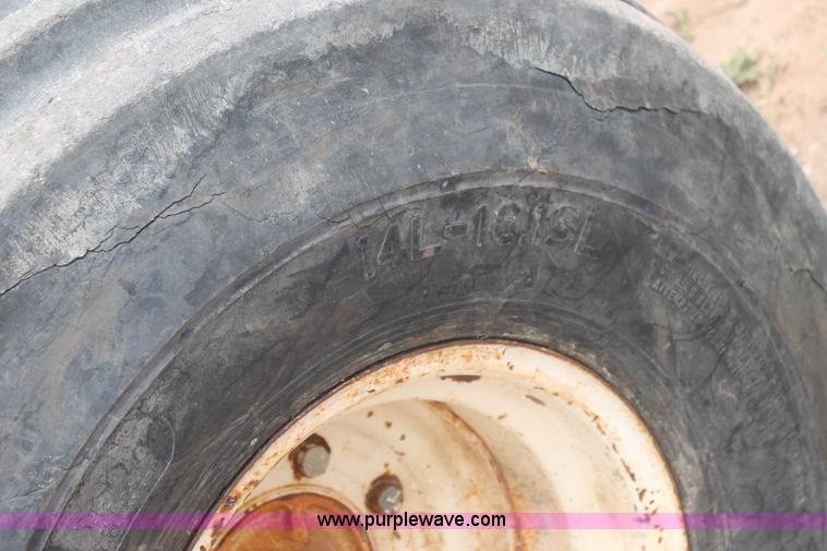 image for item L4403 Allis Chalmers 7060 tractor