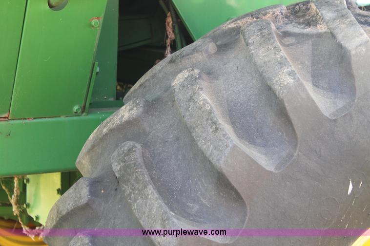 image for item L4415 2006 John Deere 7460 cotton stripper
