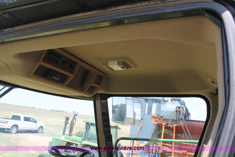 image for item L4415 2006 John Deere 7460 cotton stripper