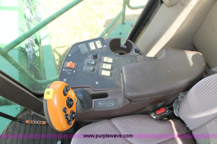 image for item L4415 2006 John Deere 7460 cotton stripper