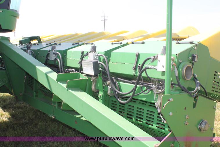 image for item L4416 2006 John Deere 7460 cotton stripper