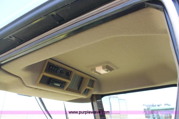 image for item L4416 2006 John Deere 7460 cotton stripper