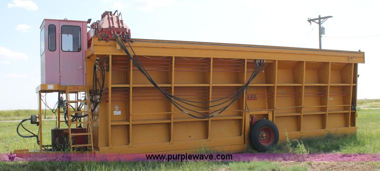 image for item L4420 KBH cotton module builder