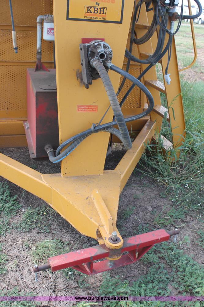 image for item L4420 KBH cotton module builder