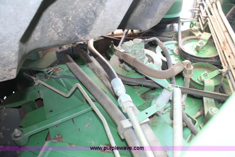 image for item L4424 1997 John Deere 9600 combine