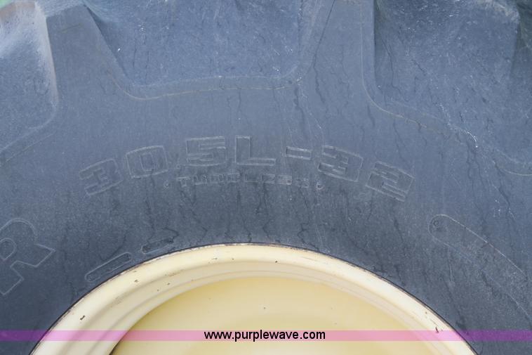 image for item L4424 1997 John Deere 9600 combine